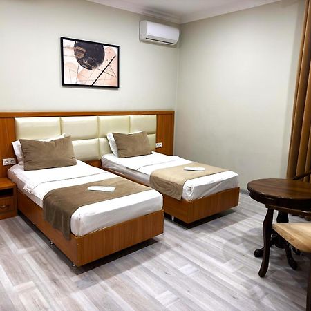 The Moon Tashkent Hotel Екстериор снимка