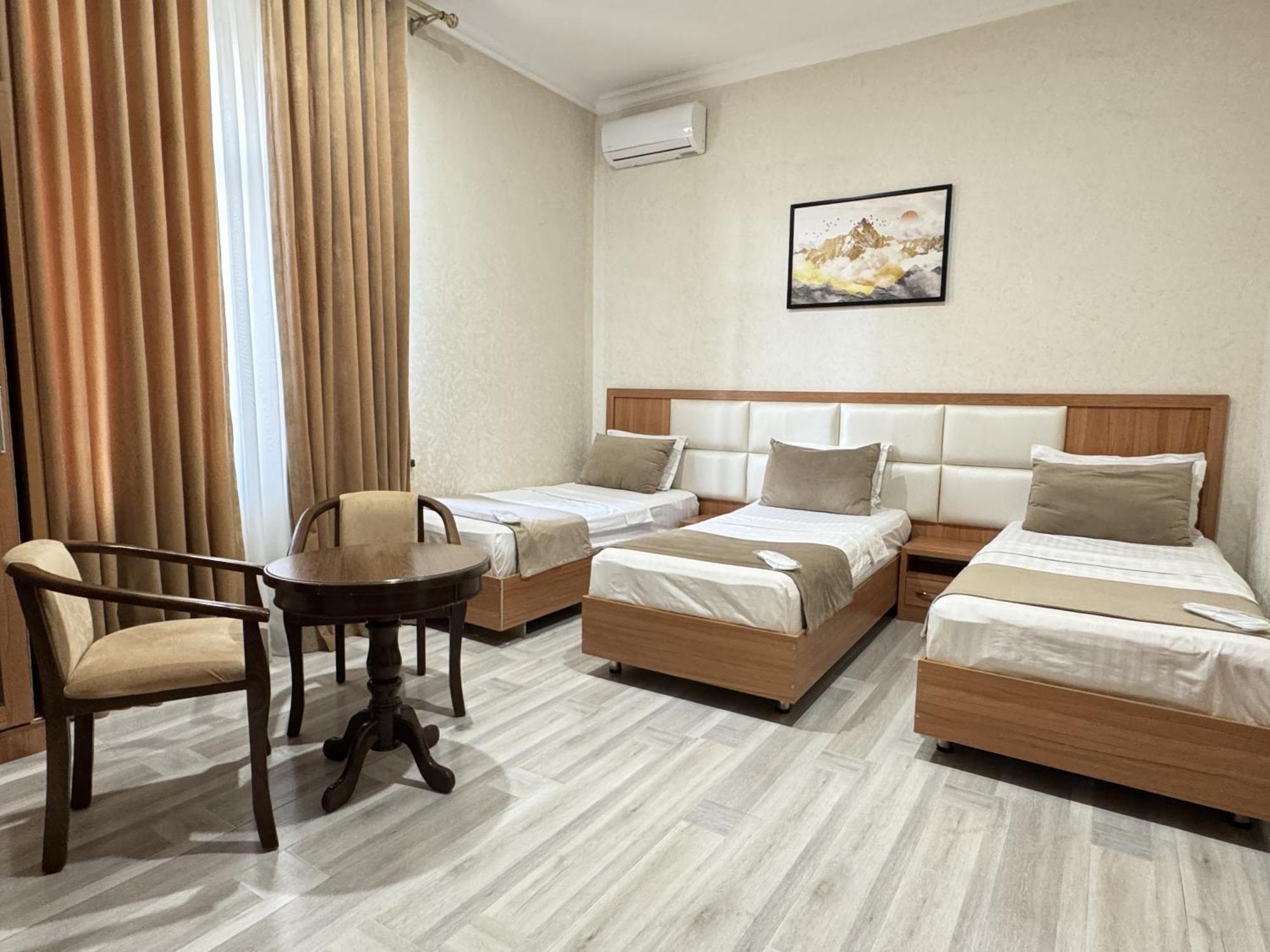 The Moon Tashkent Hotel Екстериор снимка